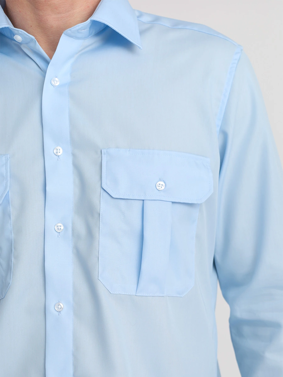 Голубая хлопковая рубашка с карманами